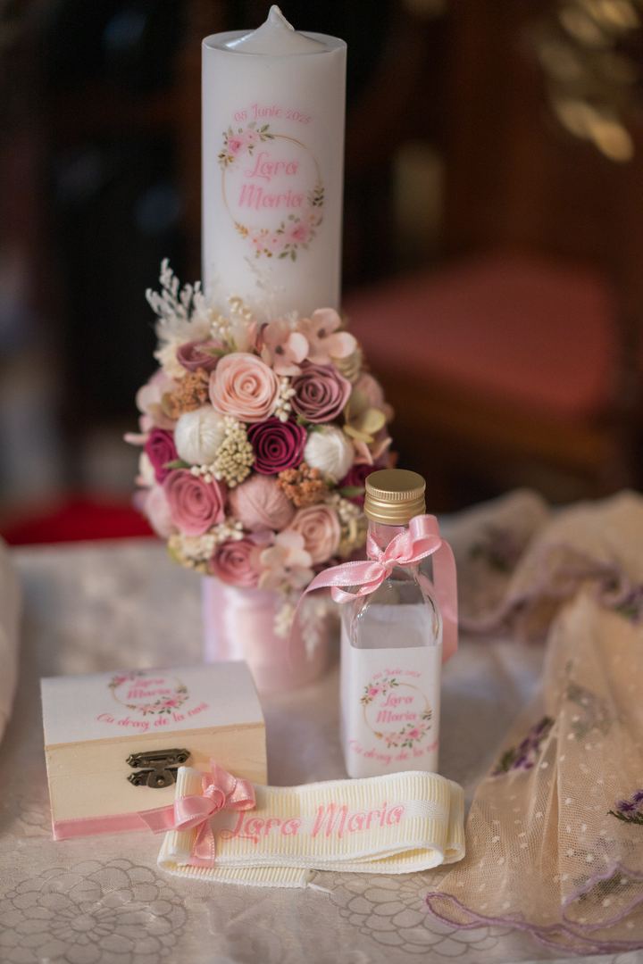 Detalii de botez — Demeter Studios
